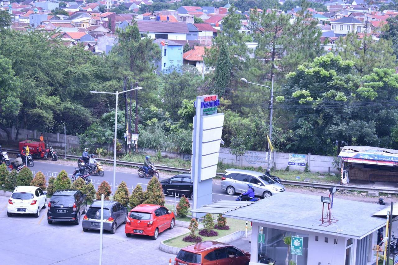 Appartamento Gateway Pasteur 2Br Tower Depan Ruby 7 C Bandung Esterno foto